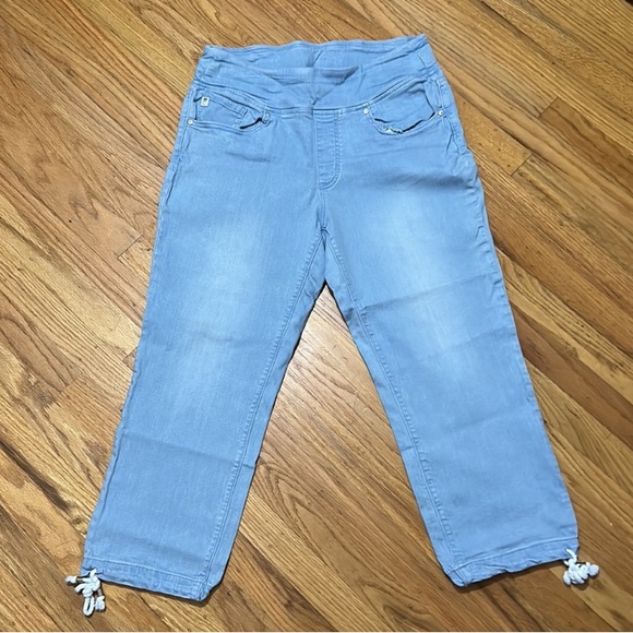Belle by Kim Gravel cropped/capri jeans - Picture 2 of 5